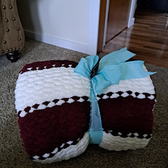 Handmade chenille blanket - Picture 13 of 14